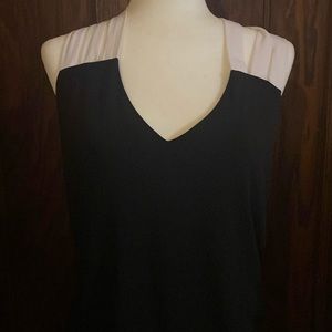 Banana Republic Black White Sleeveless High Low Blouse Women's Size XXL .